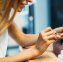 Czy manicure hybrydowy jest szkodliwy?